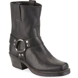 Frye Harness 8R Leather Boots black